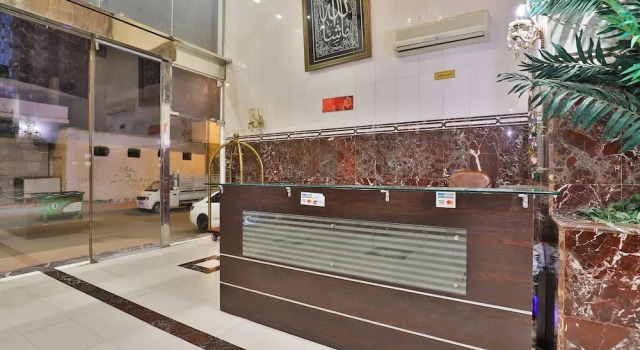 OYO 376 Abdu Samad Al Sadawi Hotel 1, Varaa Hotelli Hotellit Makkah pysäköinnillä, Pysäköinti