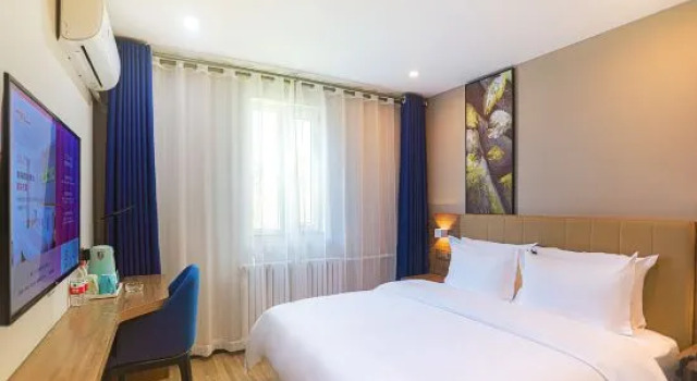 Люкс Home Inn Selected (Liaocheng Jinding Shopping Center Dongchang Lake Branch)