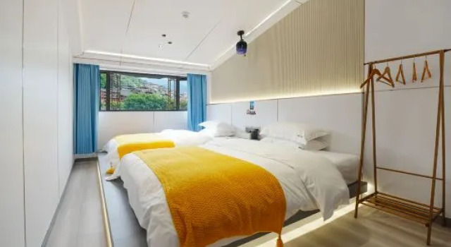 Люкс Xijiang Qianhu Miao Village Mufeng Mountain Courtyard B&B (No. 6 Fengyu Bridge Branch)