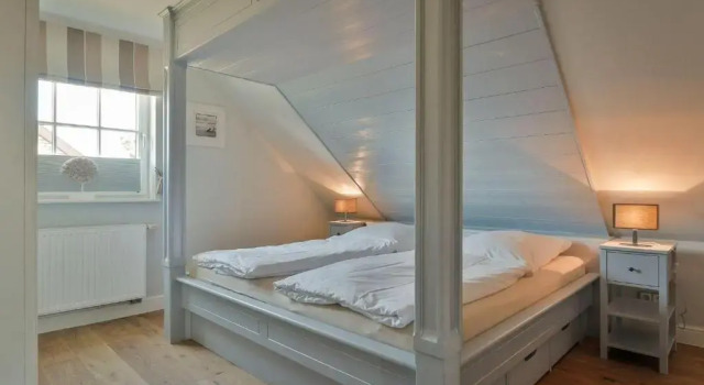 Haus-Blum-schoene-Ferienwohnung-in-absolut-ruhiger-Lage-in-Westerland, Забронировать Апартаменты/квартира Апартаменты Зильт-Ост, Апартаменты/квартира