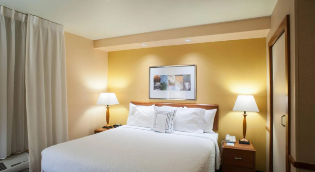 Fairfield Inn & Suites Clovis, Buchen Sie Hotel Hotels in Clovis mit Parkplatz, Parkplätze