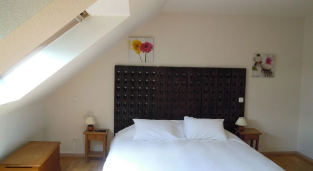 Трёхместный номер Standard Logis Hotel Restaurant Bagatelle - 51530 Dizy