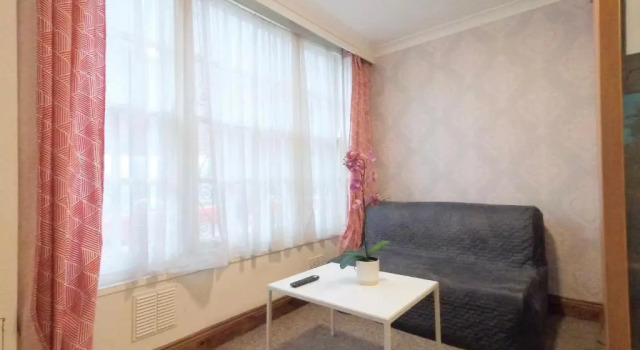 Flat 1 at 6 Taunton Mews