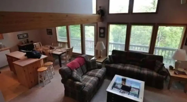 Cardinal Haus, Book Hotel Mount Storm West Virginia