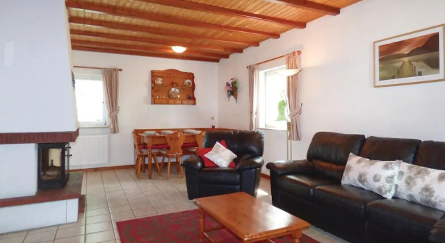 Beautiful Home in Thalfang With 4 Bedrooms and Wifi, Book Hotel Thalfang 