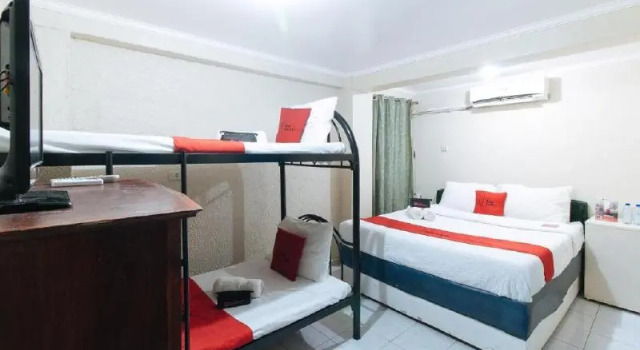 Номер Standard RedDoorz Plus @ Lagoon Beach Resort Zambales