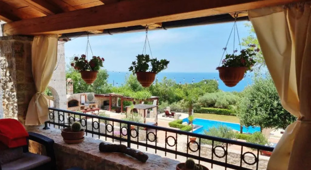 Коттедж Talići Hill - Rustic Villas