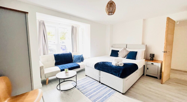 Tanzanite Apartment in Cambridge