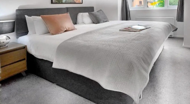 Maidenhead - 1 Bed Modern Flat - Private Entrance, Забронировать Апартаменты/квартира Апартаменты Мейденхед, Апартаменты/квартира
