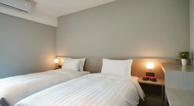 Четырёхместный номер Standard E Hotel
