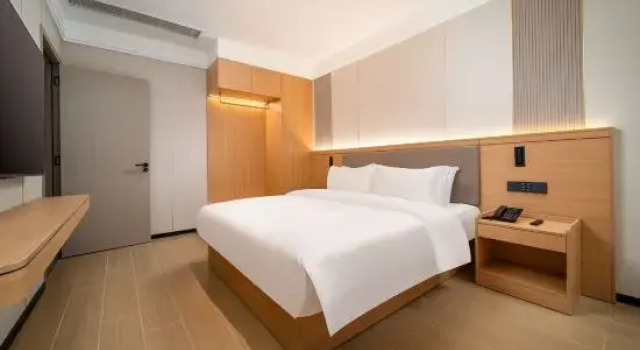 Люкс Deluxe Jinniu Hotel