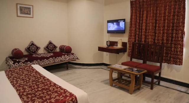 Hotel Sri Sabthagiri, Забронировать Отель Отели штата Тамилнада 3 звезды, 3*