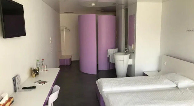 Chromotel