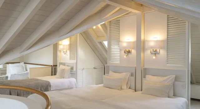 Семейный номер Standard LHôtel by Hostellerie du Château