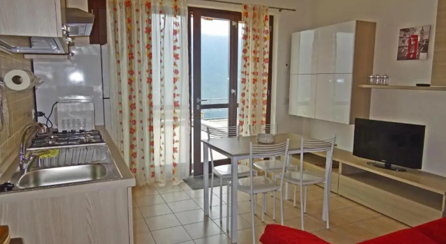 La Quiete 29 Lake view Apartment by Gardadomusmea, Забронировать Апартаменты/квартира Тремозине-суль-Гарда Тренто