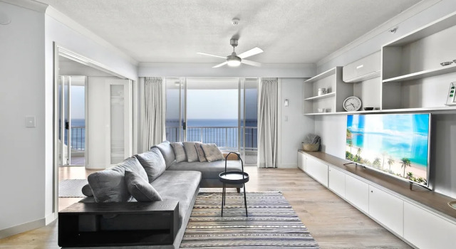 Beachfront Luxury 3 Bedroom Apartment, Забронировать Апартаменты/квартира Серферс-Парадайс Голд-Кост, рядом с LAN SPA