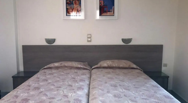 Трёхместный номер Standard Hotel Karyatides