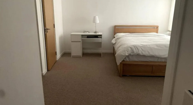 Large Private Flat in City Centre Leeds, Забронировать Апартаменты/квартира Апартаменты Йоркширских вересковых поля, Апартаменты/квартира