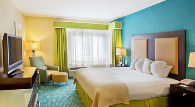 Holiday Inn Hotel & Suites Dalton, Prenota Hotel Hotel a Georgia con piscina, Piscina