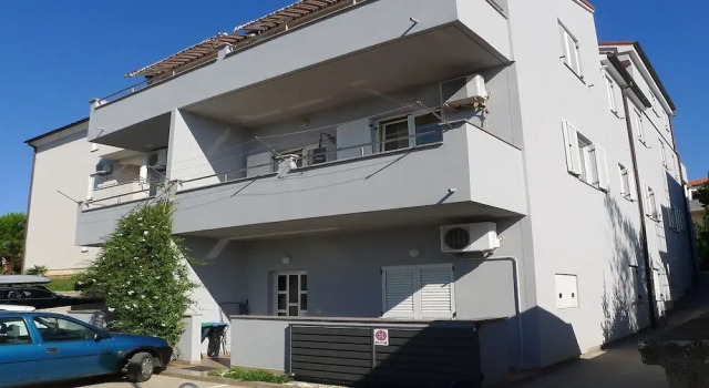 2 Bedroom Seaview Apartment