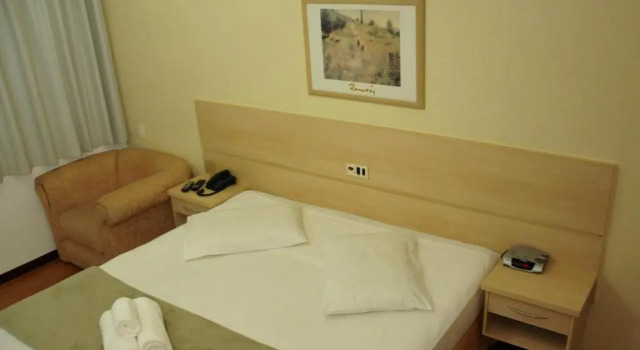 Двухместный номер Standard Inter Plaza Hotel