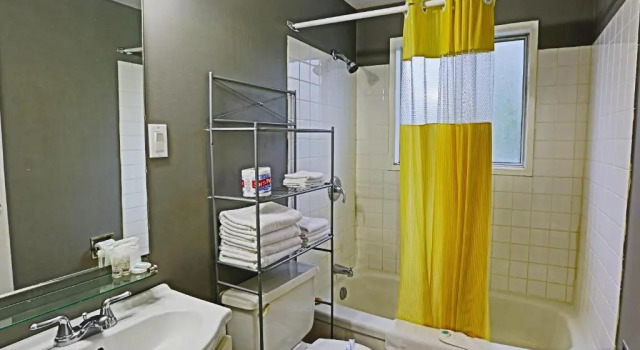 Люкс с 2 комнатами Diplomat Motel