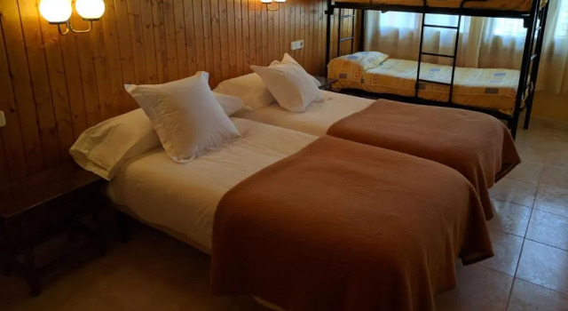 Четырёхместный номер Standard Hotel Talabart