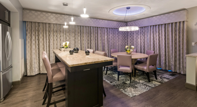 Best Western PLUS Franklin Square Inn, Забронировать Отель Олбани Hudson Valley