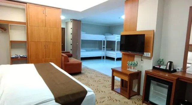 Camera familiare Deluxe Grand Asrilia Hotel