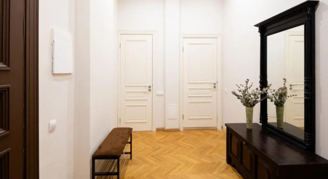 Old Riga Modern and Spacious 2 bedroom Apartment, Забронировать Апартаменты/квартира Апартаменты Риги, рядом с Академия Наук Латвии, Апартаменты/квартира