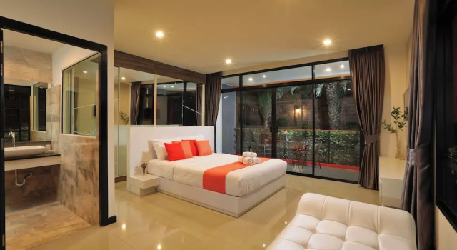Апартаменты Nai Harn Condominium