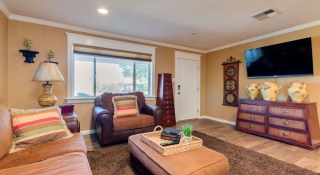 Taylor Street 4 Bedroom Home, Забронировать Дом для отпуска Пруд в Темпе Phoenix Metropolitan Area