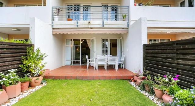 Corner House large 1 bedroom apartment