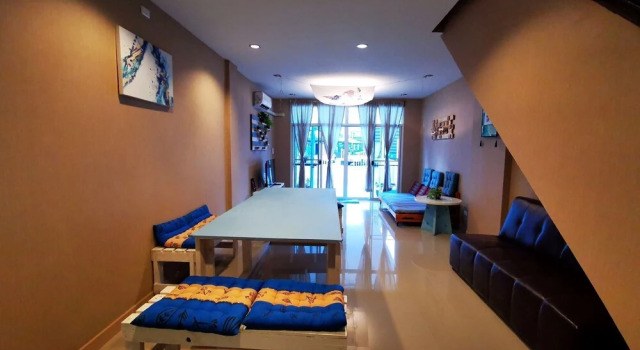 1314a Homesat Night Market Near Airport Old City Free Pick up for 3 Days