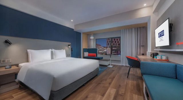 Двухместный номер Extra Floor Space Standard Holiday Inn Express Ningbo City Center by IHG