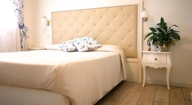 Agriturismo Casa Rossa, Book Hotel Paese Veneto