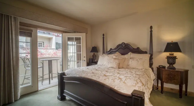 Villa 2090 3 Bed 3 Bath Full Kitchen 3 Bedroom Villa, Rezerwuj Willa Hotele w Midway z parkingiem, Parking