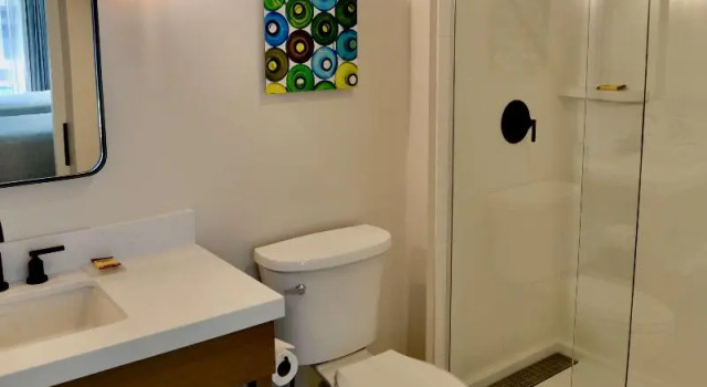 Четырёхместный номер Standard с балконом Best Western Plus Inn at the Vines