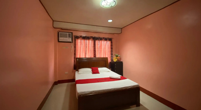 Номер Standard RedDoorz Plus @ Lhexlyn Resort San Narciso