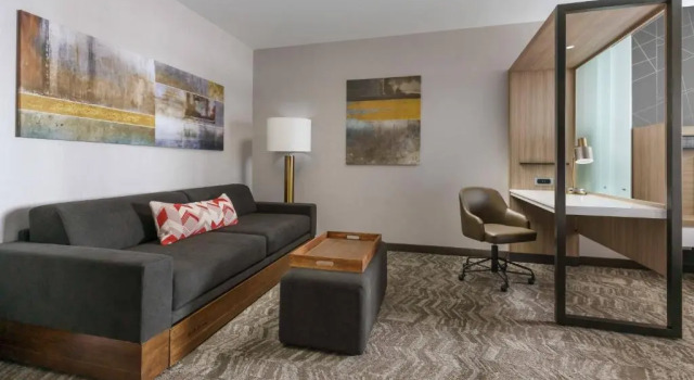 Четырёхместный люкс SpringHill Suites by Marriott Philadelphia West Chester/Exton