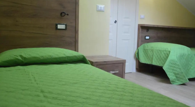I fiori del Pollino - Guest House, Book Guesthouse Hotels in Pollino with Parking, Parking