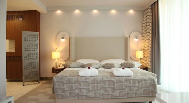 Люкс Standard Lake View Mobile Homes with Thermal Riviera Tickets in Terme Čatež