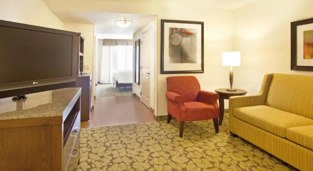 Полулюкс Hilton Garden Inn Minneapolis/Eden Prairie