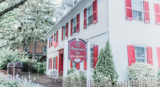 1777 Americana Inn, Book Hotel Hoteller i Lancaster med morgenmad, Morgenmad