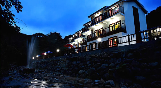 Gyeongju Happyday Pension, Забронировать Отель Отели провинции Кёнсан-Пукто с парковкой, Парковка