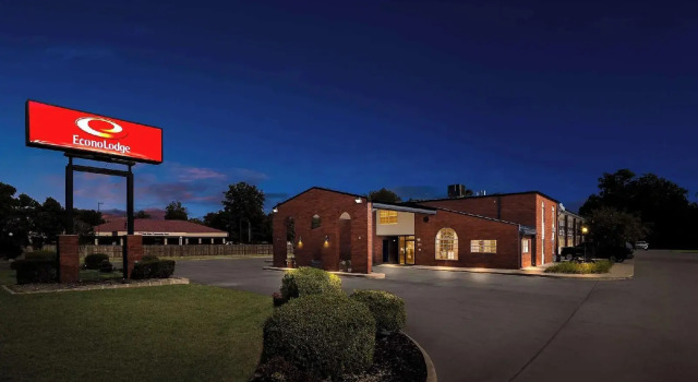 Econo lodge Kennett, Reserva ahora Hotel Hoteles en Kennett con aparcamiento, Aparcamiento