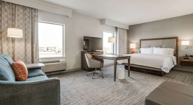 Двухместная клубная студия NONSMOKING Hampton Inn & Suites Dallas-Central Expy/North Park Area