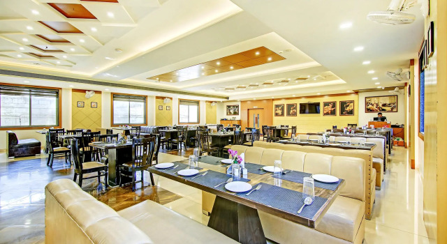 FabHotel La Pearl