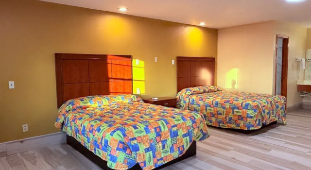 Шестиместный номер Standard Aloha Inn McAllen Airport near Medical center Tx