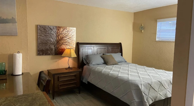 Treehouse Apartment Rentals, Rezerwuj Apartament Hotele w Broward County z parkingiem, Parking